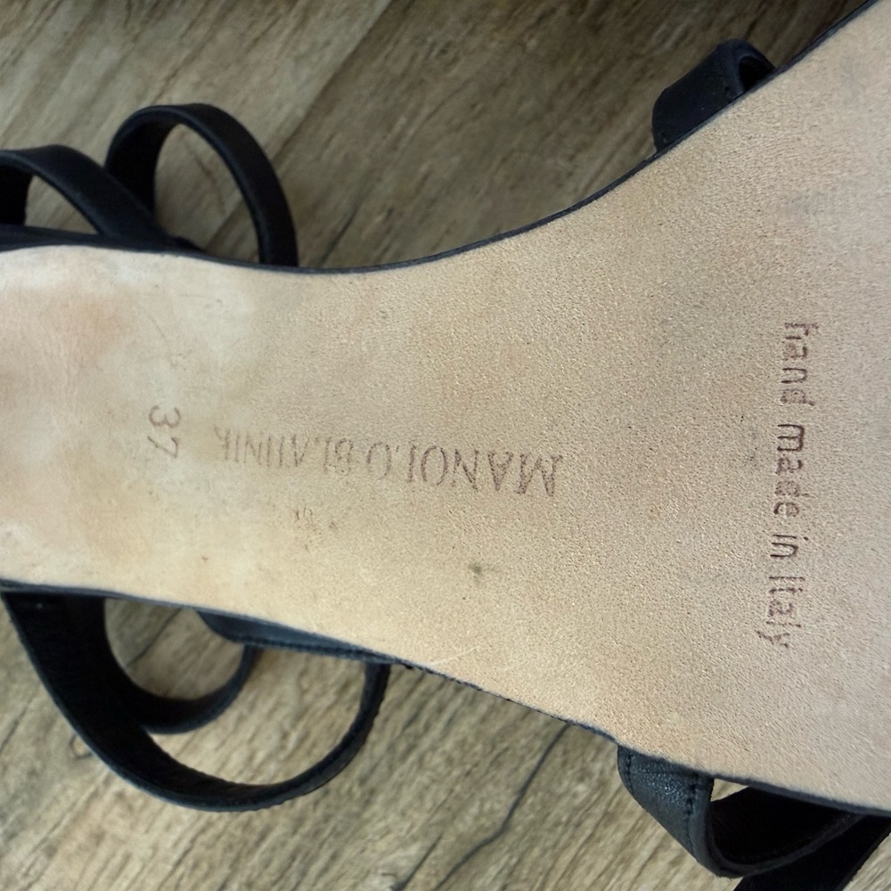Original Manolo Blahnik heels - Picture 9 of 9